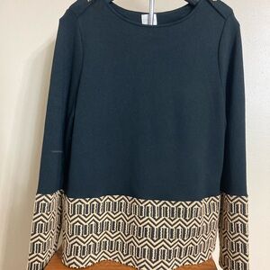 Chico's black and gold pullover shirt sz 1 (S) fancy strap shoulder straight fit